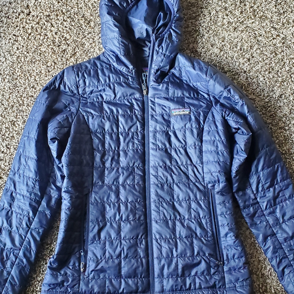 Patagonia Women's Navy Puffer Jacket